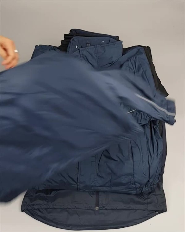 Фотография  945 - Куртки СПОРТ СТОК дети#10 кг , Лот№ 2641 оптом в Рязани и Рязанской области