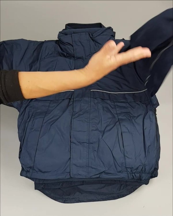 Фотография  303 - Куртки СПОРТ СТОК дети#10 кг , Лот№ 2642 оптом в Рязани и Рязанской области