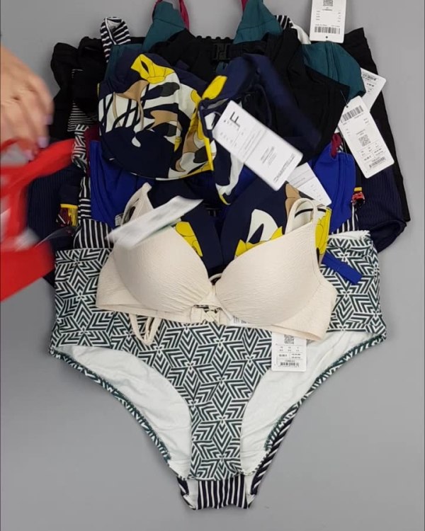 Фотография  693 - Купальники Chantelle#23 шт, ЛОТ №4412 оптом в Рязани и Рязанской области