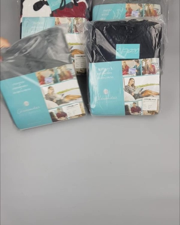 Фотография  893 - Халаты, комбинезоны (семейный) СТОК CAN#10 кг, ЛОТ №4452 оптом в Рязани и Рязанской области