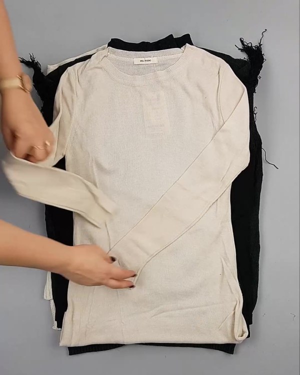 Фотография  694 - Джемпера Корея#20 шт, ЛОТ №5055 оптом в Рязани и Рязанской области