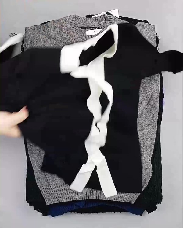 Фотография  328 - Джемпера Корея#20 шт, ЛОТ №5055 оптом в Рязани и Рязанской области