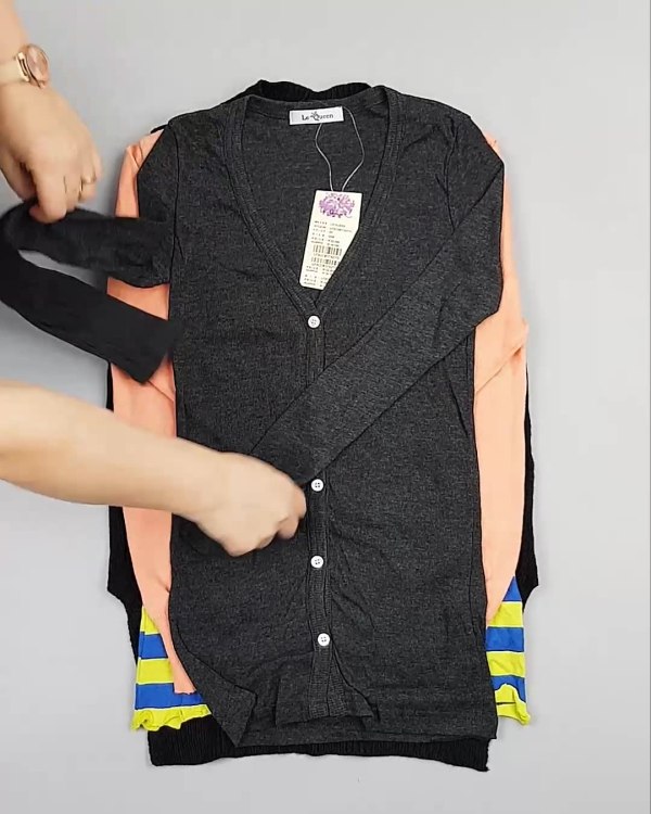 Фотография  911 - Джемпера легкие Корея#20 шт, ЛОТ №5081 оптом в Рязани и Рязанской области