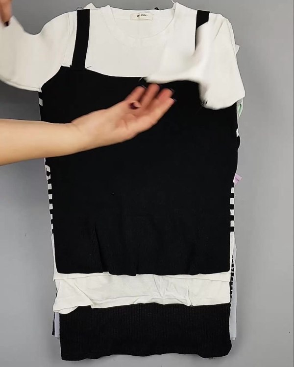 Фотография  371 - Джемпера легкие Корея#20 шт, ЛОТ №5083 оптом в Рязани и Рязанской области