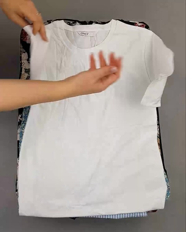 Фотография  978 - BESTSELLER WOMEN Summer mix#15 кг, ЛОТ №6017 оптом в Рязани и Рязанской области