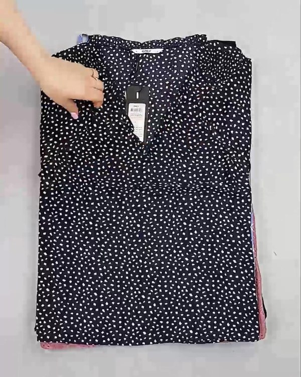 Фотография  466 - Блузки Bestseller 44#5 кг, ЛОТ №6084 оптом в Рязани и Рязанской области