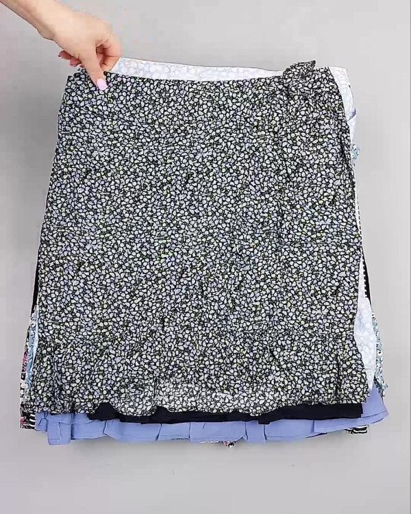 Фотография  797 - Юбки Bestseller 44#5 кг, ЛОТ №6121 оптом в Рязани и Рязанской области