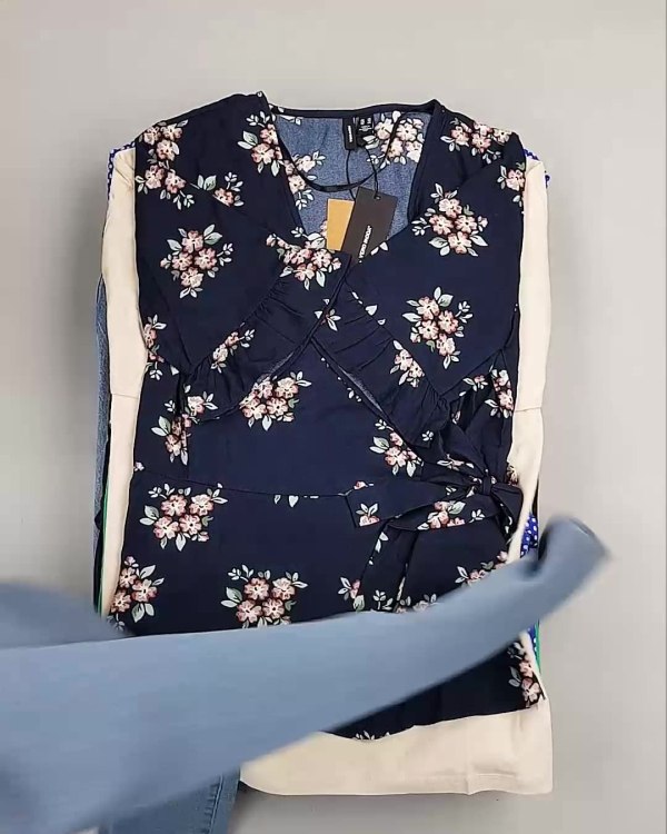 Фотография  126 - DK, Bestseller Summer mix#50 кг, ЛОТ №6186 оптом в Рязани и Рязанской области