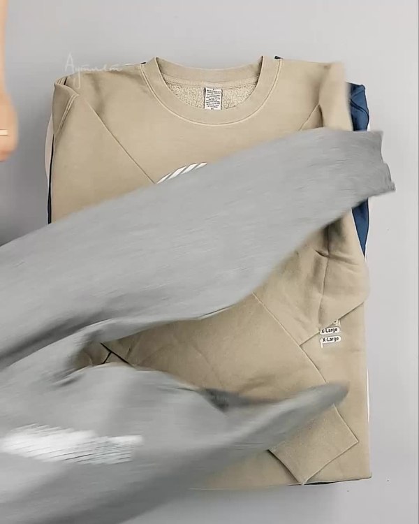 Фотография  984 - Толстовки СТОК CAN#15 кг, ЛОТ №6268 оптом в Рязани и Рязанской области