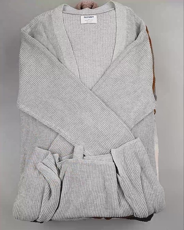 Фотография  753 - Кардиганы СТОК CAN#10 кг, ЛОТ №6474 оптом в Рязани и Рязанской области