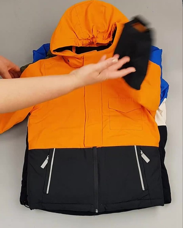 Фотография  986 - Верхняя одежда TCM kids 074#7 кг, ЛОТ №6681 оптом в Рязани и Рязанской области