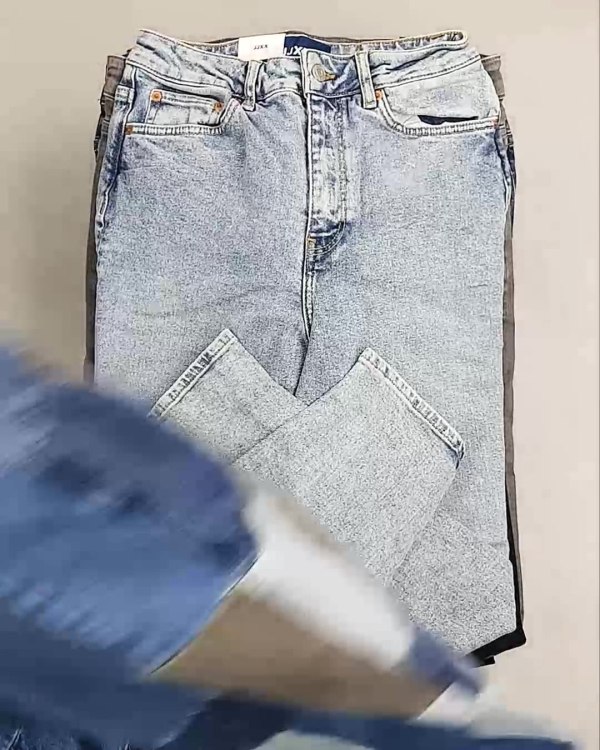 Фотография  770 - Джинсы женские Дания#10 кг, ЛОТ №6762 оптом в Рязани и Рязанской области