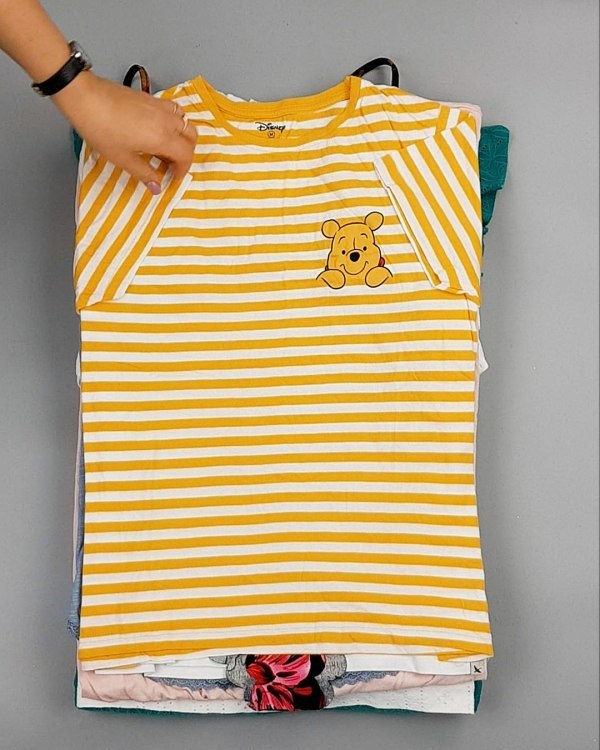 Фотография  180 - Cream Футболки поло женские#25 кг оптом в Рязани и Рязанской области