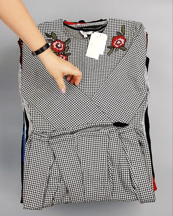 Фотография  302 - Cream Платья Winter#25 кг оптом в Рязани и Рязанской области