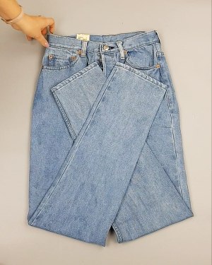 Фотография  794 - Джинсы LEVIS муж #7,7 кг, ЛОТ №7017 оптом в Рязани и Рязанской области