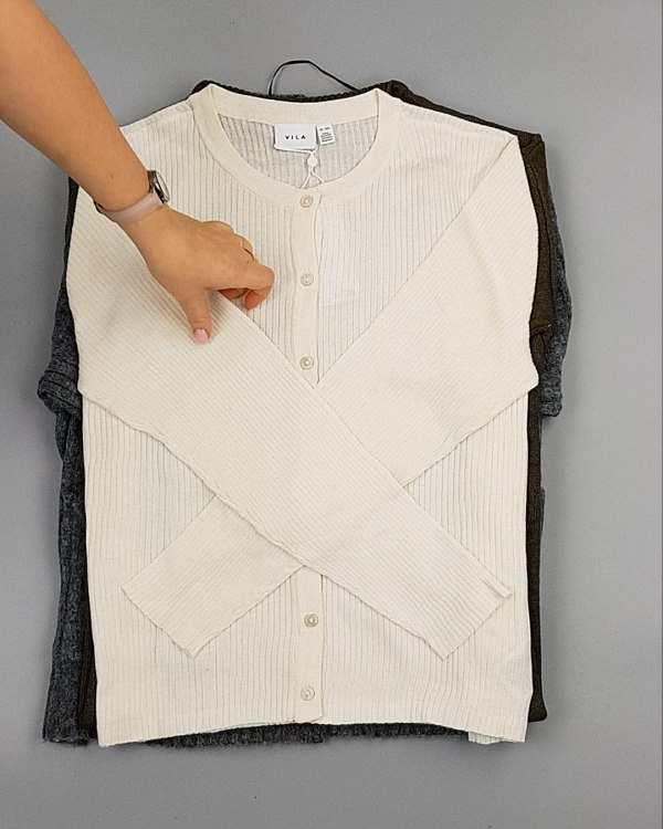 Фотография  761 - Кардиганы VILA W 104#7 кг, ЛОТ №7155 оптом в Рязани и Рязанской области