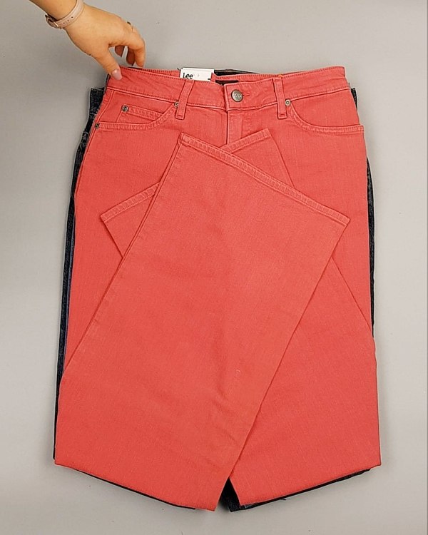 Фотография  779 - Джинсы LEE м/ж#7,9 кг, ЛОТ №7032 оптом в Рязани и Рязанской области