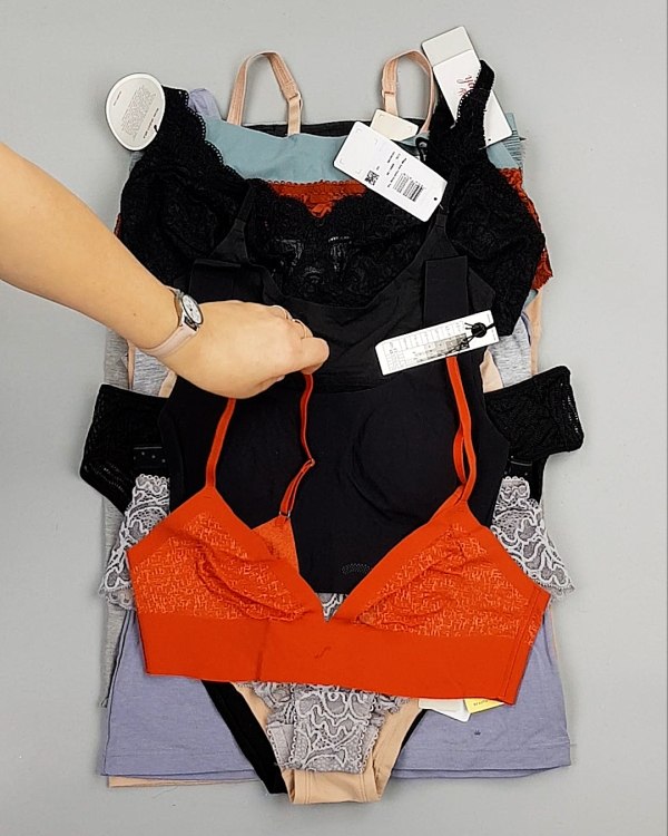 Фотография  619 - Нижнее белье TRIUMPH 104#33 шт, ЛОТ №7134 оптом в Рязани и Рязанской области