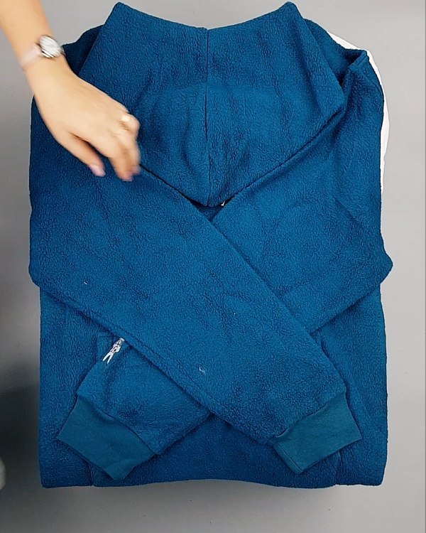 Фотография  896 - HOODIE CAN 084#10 кг, ЛОТ №7033 оптом в Рязани и Рязанской области