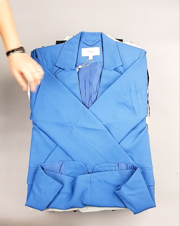 Фотография  964 - Bestseller Winter mix 104#15 кг, ЛОТ №7343 оптом в Рязани и Рязанской области