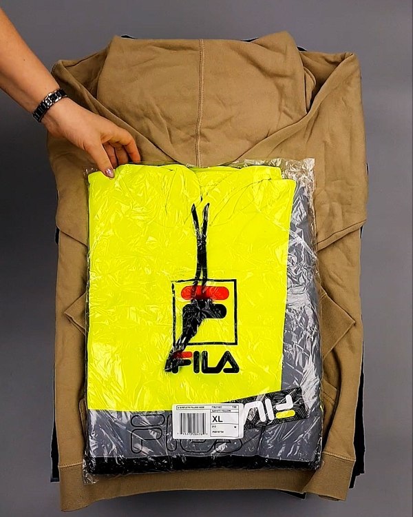 Фотография  309 - Толстовки СТОК CAN 0424#10 кг, ЛОТ №7447 оптом в Рязани и Рязанской области