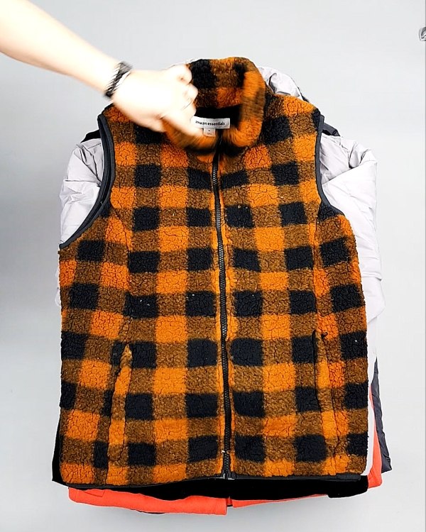 Фотография  437 - Верхняя одежда AMAZON жен 015#10 кг, ЛОТ №7712 оптом в Рязани и Рязанской области