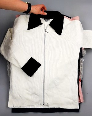 Фотография  117 - Джемпера СТОК CAN 084#7 кг, ЛОТ №7650 оптом в Рязани и Рязанской области