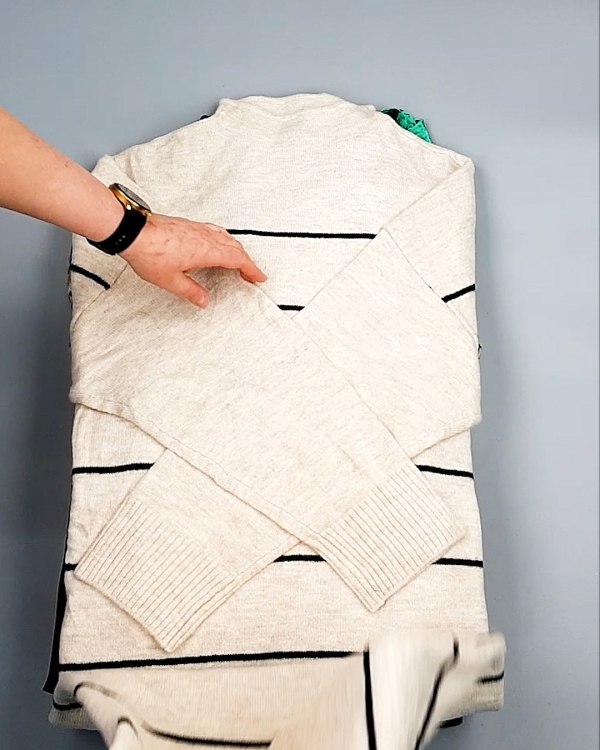 Фотография  951 - Платья СТОК CAN зима 084#7 кг, ЛОТ №7826 оптом в Рязани и Рязанской области