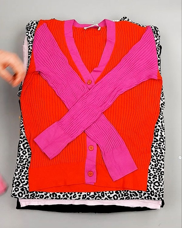 Фотография  920 - Джемпера легкие СТОК CAN 084#7 кг, ЛОТ №7632 оптом в Рязани и Рязанской области