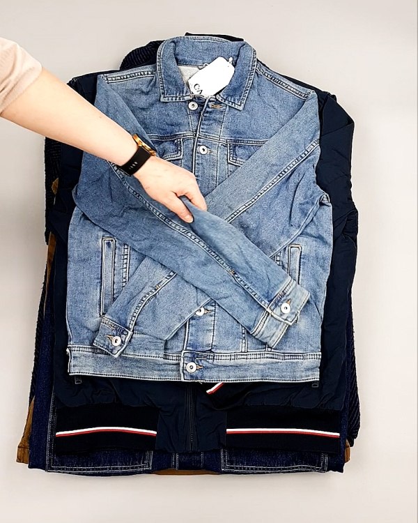 Фотография  698 - Ветровки м/ж C&A 025#10 кг, ЛОТ №7863 оптом в Рязани и Рязанской области