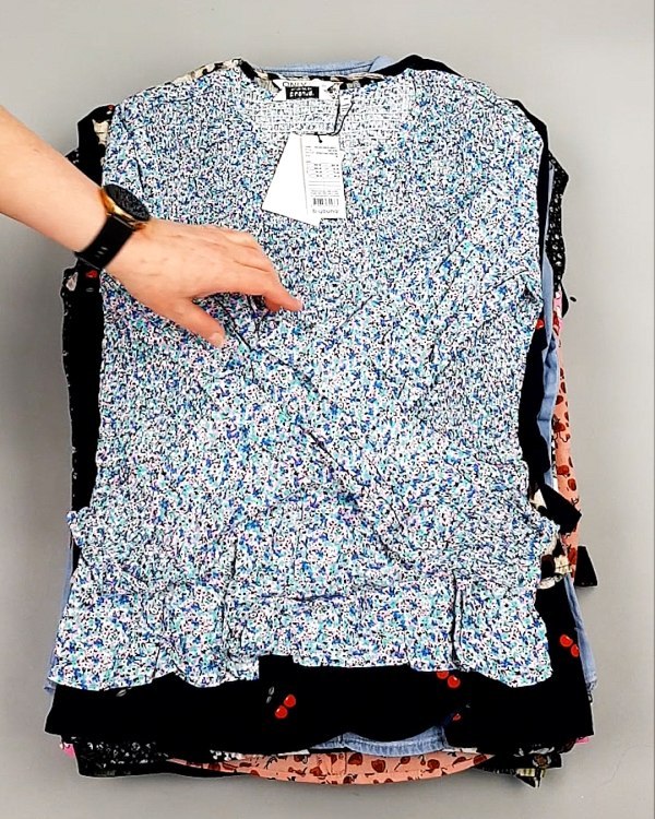 Фотография  260 - Блузки Bestseller 44#5 кг оптом в Рязани и Рязанской области