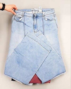 Фотография 480 - Джинсы NEXT Women#10 кг, ЛОТ №8034 оптом в Рязани и Рязанской области