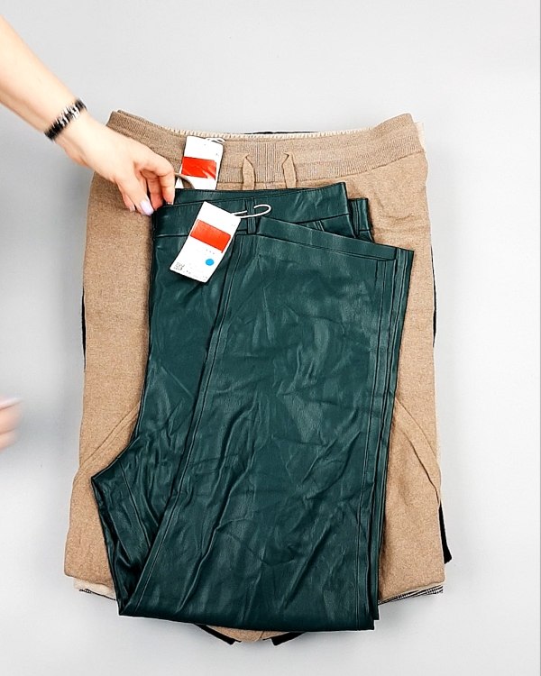 Фотография  823 - Брюки женские зима C&A 025#10 кг, ЛОТ №7910 оптом в Рязани и Рязанской области