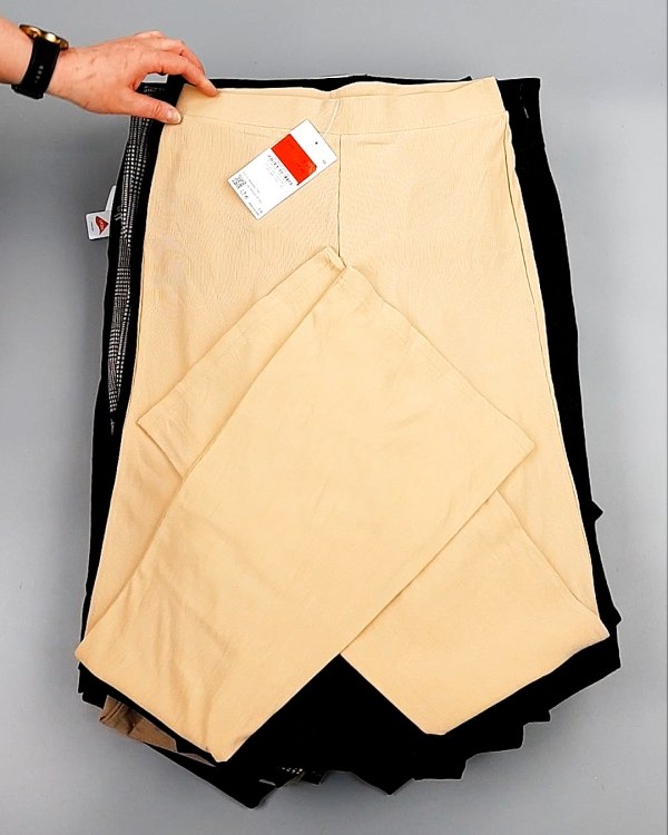 Фотография  457 - Брюки женские лето C&A 025#10 кг оптом в Рязани и Рязанской области