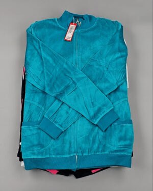 Купить Спортивные костюмы  AD83#4 шт, ЛОТ №8637 оптом в Рязани и Рязанской области