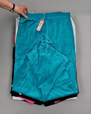 Фотография  662 - Спортивные костюмы  AD83#4 шт, ЛОТ №8637 оптом в Рязани и Рязанской области