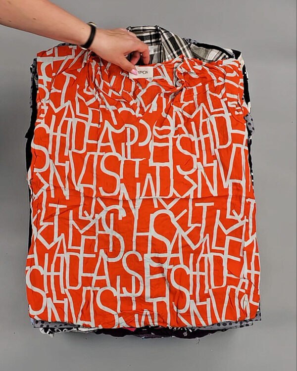 Фотография  937 - Блузки S#10 кг, ЛОТ № ВК0104 оптом в Рязани и Рязанской области