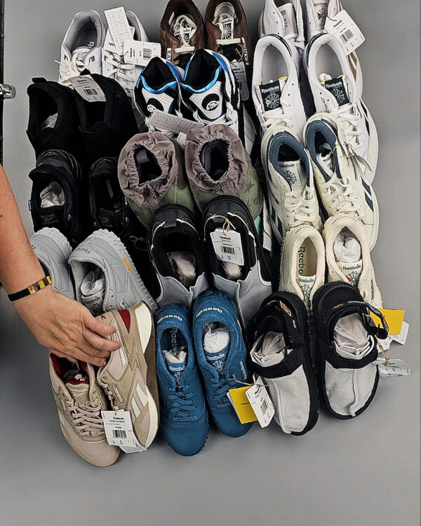 Фотография  104 - Кроссовки Reebok#23 шт, ЛОТ №8896 оптом в Рязани и Рязанской области