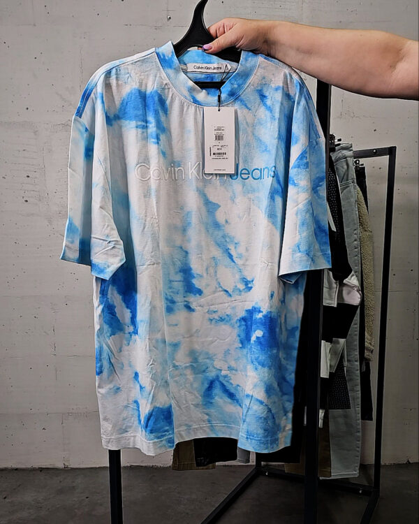 Фотография  393 - LACOSTE, CALVIN KLEIN, TOMMY HILFIGER, GUESS + 075#20 шт, ЛОТ №9072 оптом в Рязани и Рязанской области