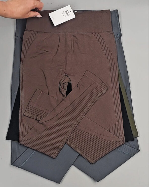 Фотография  597 - Спорт Bestseller 045 B#4 кг, ЛОТ №9038 оптом в Рязани и Рязанской области