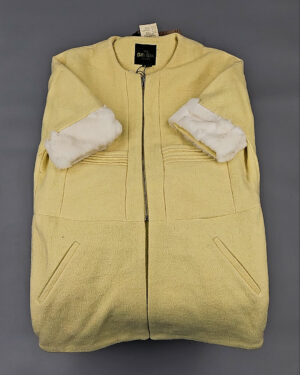 Купить Верхняя одежда Корея 085#15 кг, ЛОТ № СТ-9249 оптом в Рязани и Рязанской области