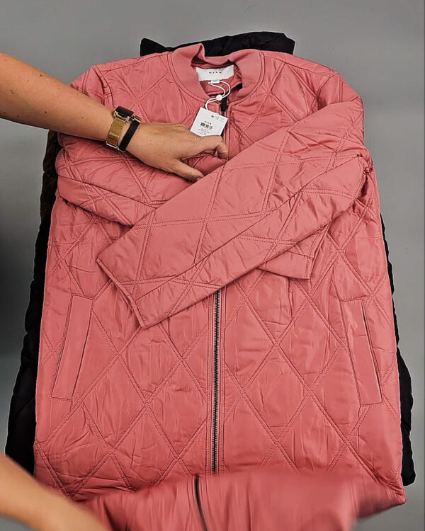 Фотография  724 - Верхняя одежда VILA#10 кг оптом в Рязани и Рязанской области