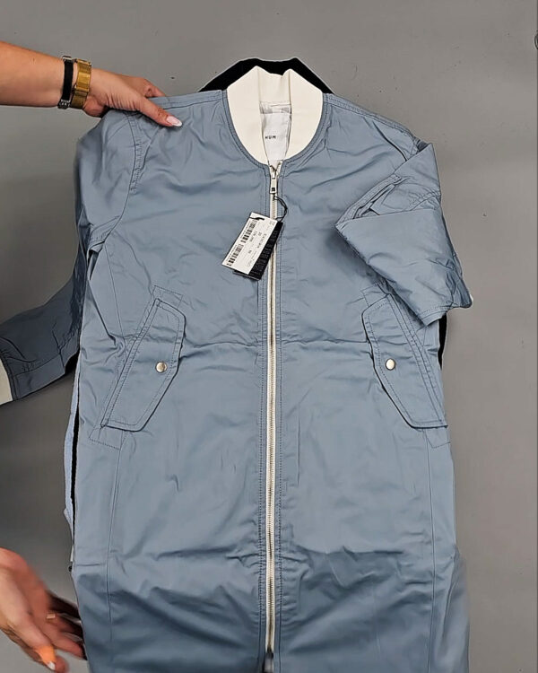 Фотография  820 - Верхняя одежда Корея 085#15 кг, ЛОТ № СТ-9249 оптом в Рязани и Рязанской области