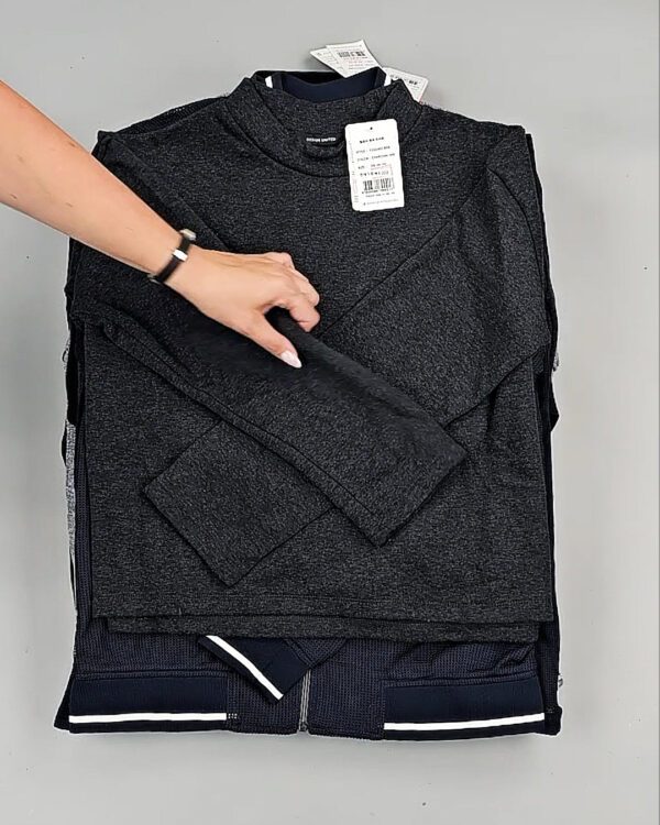 Фотография  234 - Толстовки Корея 085#7,4 кг, ЛОТ СТ-9235 оптом в Рязани и Рязанской области