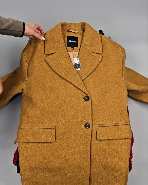 Фотография  799 - Верхняя одежда женская CAN 104#15 кг, ЛОТ СТ-9352 оптом в Рязани и Рязанской области