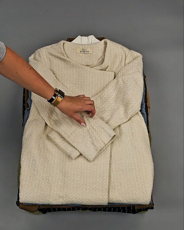 Фотография  454 - Верхняя одежда Корея 085#15 кг оптом в Рязани и Рязанской области