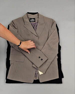 Фотография  757 - Жакеты Корея 085#10 кг, ЛОТ № СТ-9240 оптом в Рязани и Рязанской области