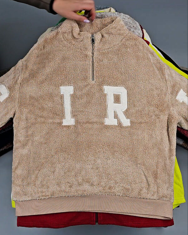 Фотография  622 - Флис#20 кг, ЛОТ № СХ-0176 оптом в Рязани и Рязанской области