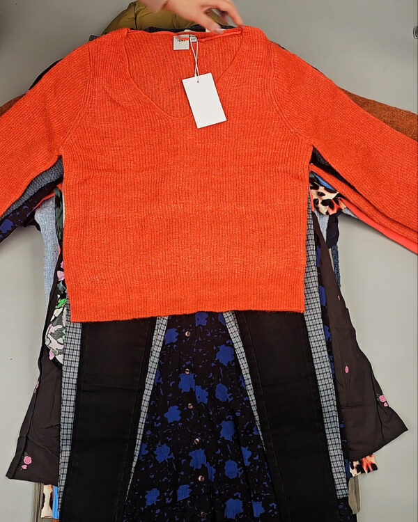 Фотография  951 - ICHI Winter mix 104#15 кг, ЛОТ СТ-9594 оптом в Рязани и Рязанской области