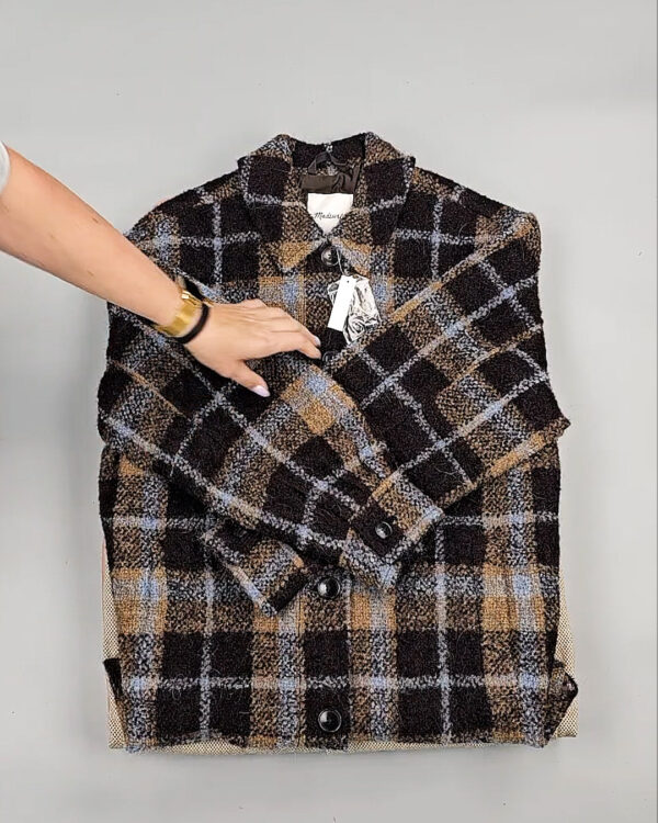 Фотография  827 - Ветровки женские CAN 104#12,7 кг, ЛОТ СТ-9405 оптом в Рязани и Рязанской области